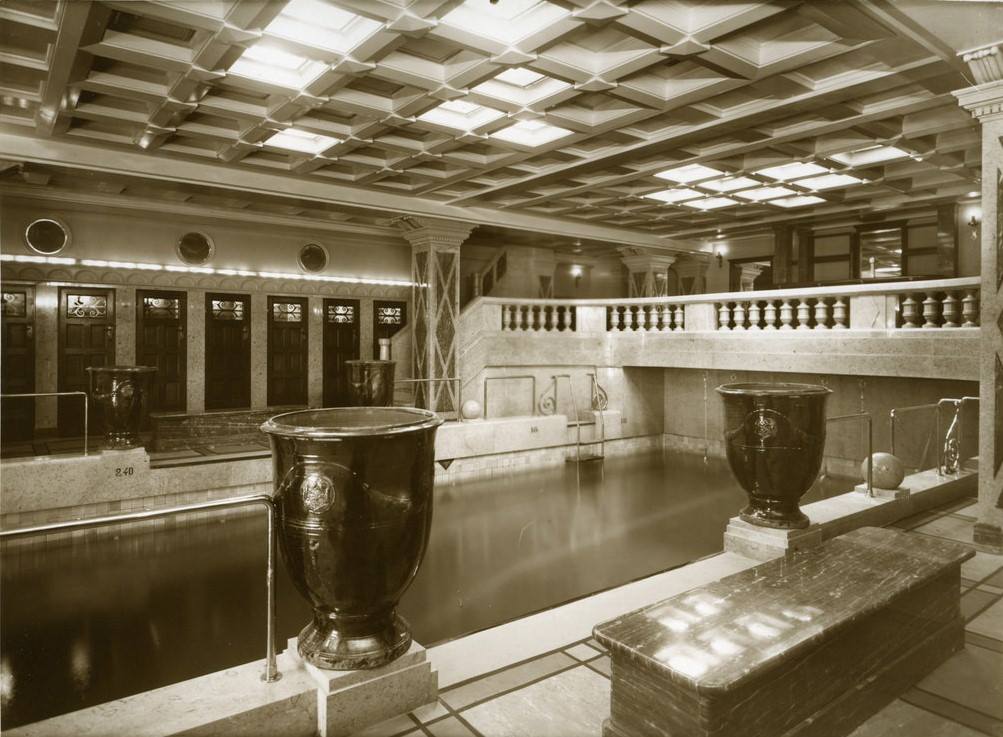 Swimming Pool of the MS Georges Philippar 