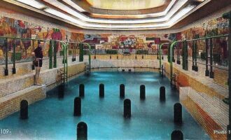 Art Deco swimming pool of the SS Normandie