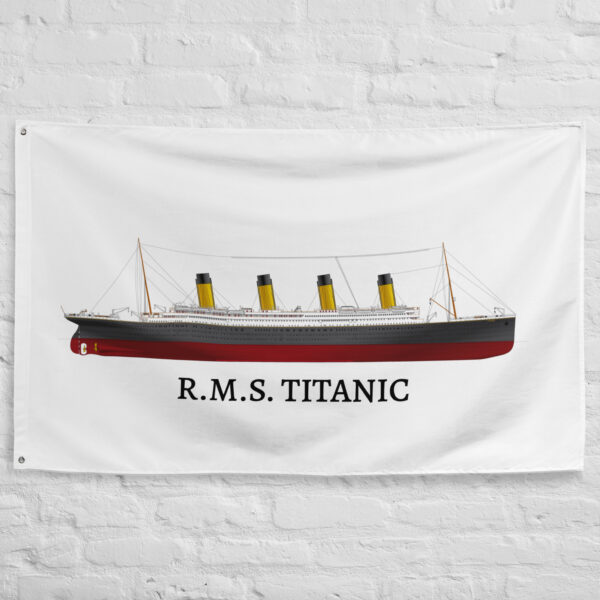 RMS Titanic Wall Flag
