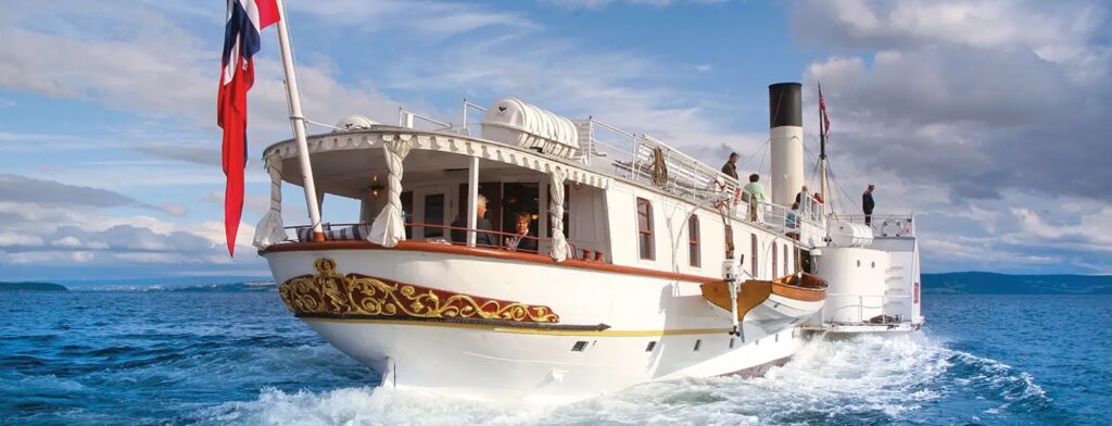 the worls's oldest paddle steamer Skibladner 