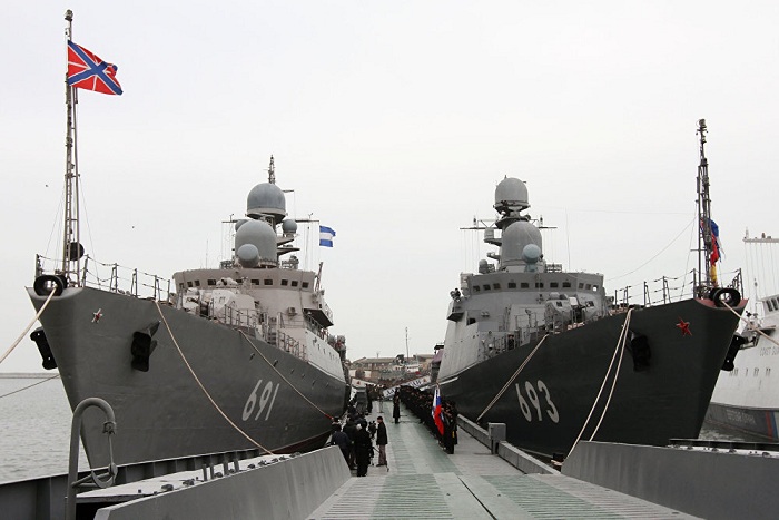 The flagship of the Russian Caspian Flotilla Tatarstan (left), along with its sister ship, the Dagestan. (Source: Newsteam). Landlocked Naval Fleets